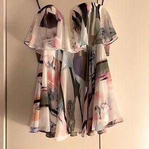 Light summer (party) dress Bebe